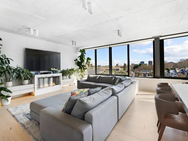 Celebrity agent Nick Fordham pulled his Surry Hills penthouse from yesterday’s scheduled auction and will instead take the opportunity of an improving rental market with his historic converted warehouse Hutch & Hutch. Source: realestate.com.au