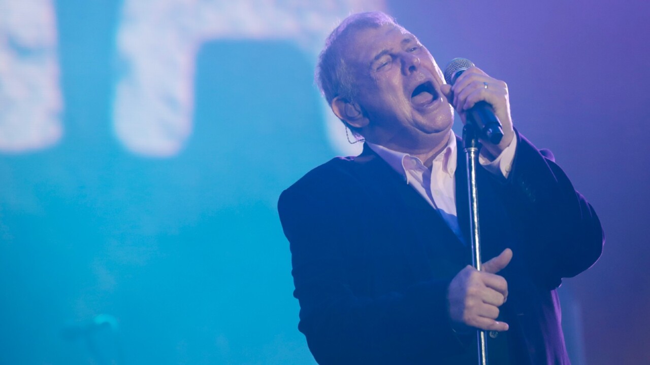 Yes23 use of John Farnham song causes 'more ridicule' of Voice