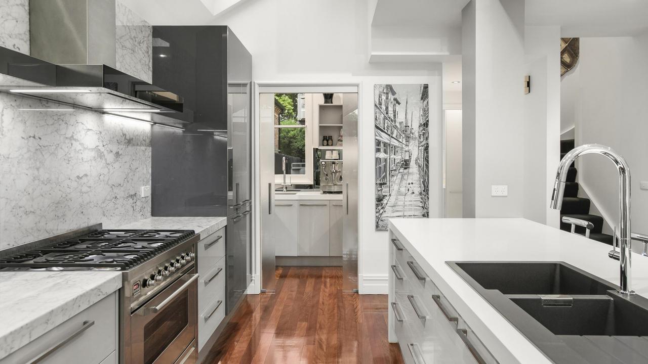 There is a second sink, plus additional Ilve combi and microwave oven in the butler’s pantry.