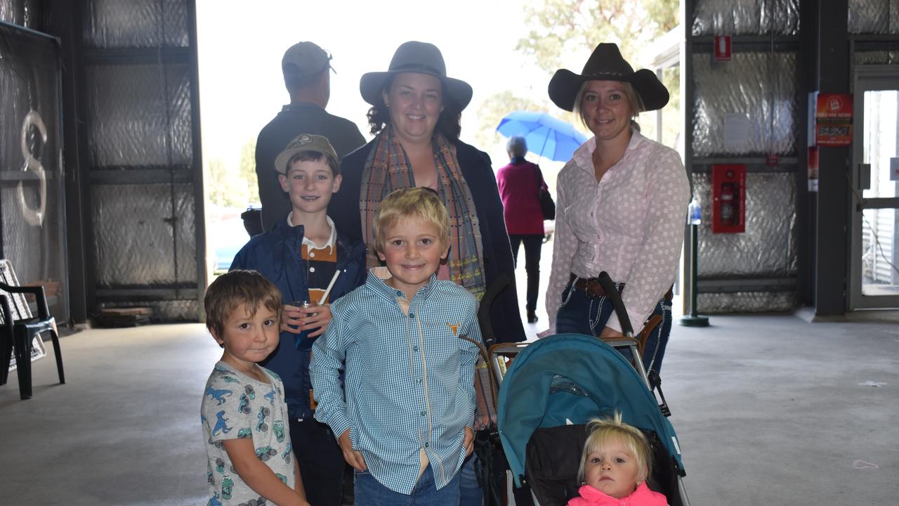 (back) Sean Nicoletti, Toni Nicoletti, Julicia Savio, (front) Nicholas Savio, Matthew Savio, and Rachel Savio at the 2022 Stanthorpe Show.