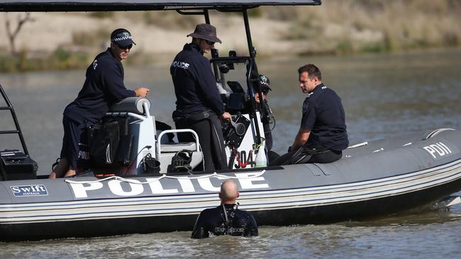 A search by police divers recovered Rajeepan Nakuleswaran body near the “notorious” Paringa sandbar. Picture Simon Cross