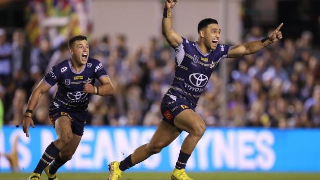 Valentine Holmes seals an absolute thriller. Photo by Mark Kolbe/Getty Images