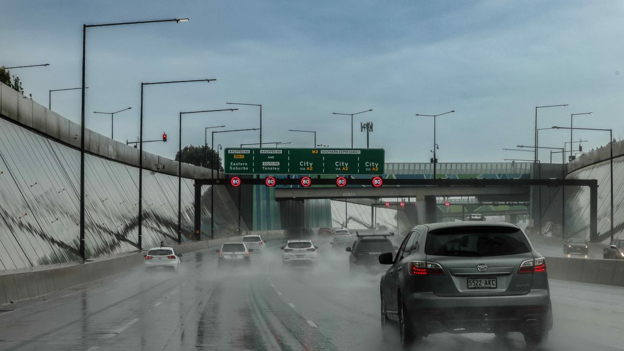 The Southern Expressway along the M3 heading to the city on Saturday morning. Picture: Dasha Havrilenko