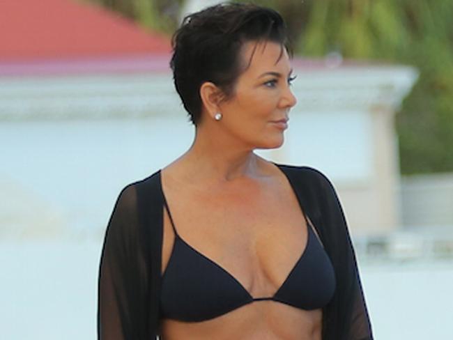 MUST CREDIT SPLASH FOR SUNDAY TELELGRAPH INSIDER ONLY PRINT AND WEB RIGHTS EXCLUSIVE: **PREMIUM EXCLUSIVE RATES APPLY**Pregnant Kim Kardashian takes a walk on the beach with mom Kris and friend Joyce in St Barts.' Pics taken August 21st. Pictured: Kris Jenner Ref: SPL1114144 010915