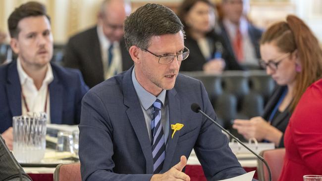 Queensland Minister for Transport and Main Roads Mark Bailey. (AAP Image/Glenn Hunt)