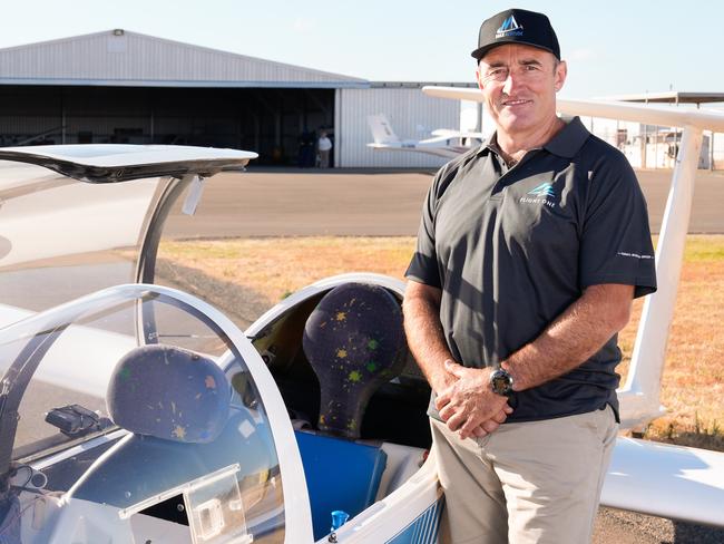 January 24, 2025: Photo: L-R Superintendent Dave Scutchings APM from Adelaide Soaring Club (Gawler), will be attempting to break the Guinness World Record for most loops done in a glider on Australia Day. Picture: Tim Joy