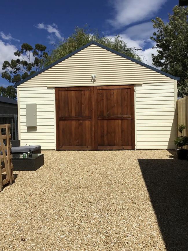 The Barn, Taroona