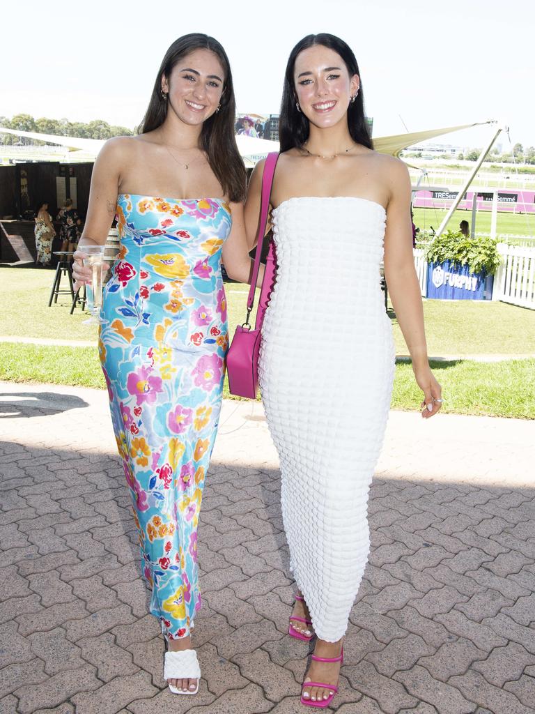 Rosehill Gardens Chandon Ladies day Races photos Standstill | Daily ...