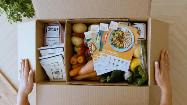 A meal kit delivery price war is underway, with HelloFresh budget spin off EveryPlate targeting Aldi. Box Contents. Picture: EveryPlate