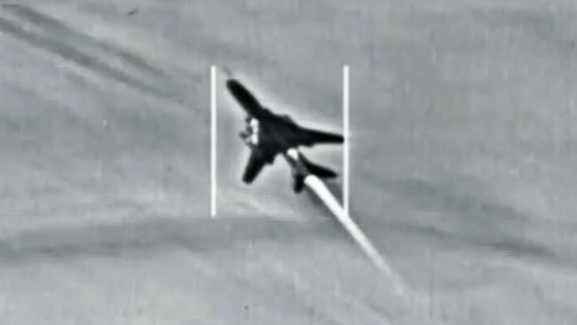 Camera footage reveals moment Syrian Su-22 shot down by F/A-18 | news ...