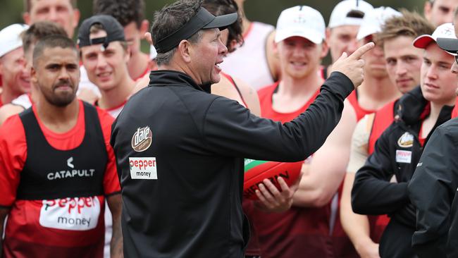 New coach Brett Ratten speaks to his players. Picture: Michael Klein