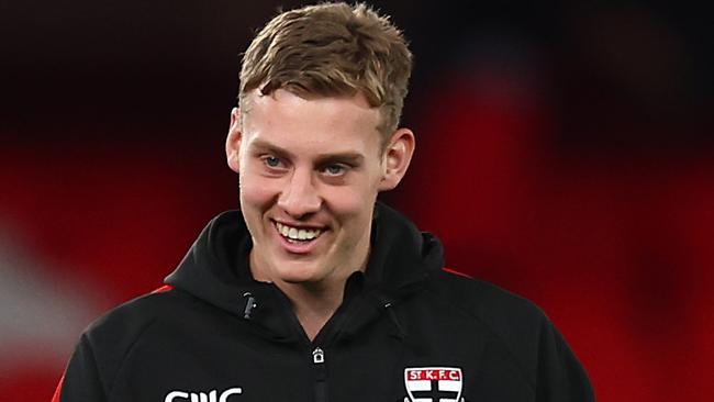 MELBOURNE, AUSTRALIA - JUNE 08: Arie Schoenmaker of the Saints warms up prior to the round 13 AFL match between St Kilda Saints and Gold Coast Suns at Marvel Stadium on June 08, 2024 in Melbourne, Australia. (Photo by Graham Denholm/Getty Images)