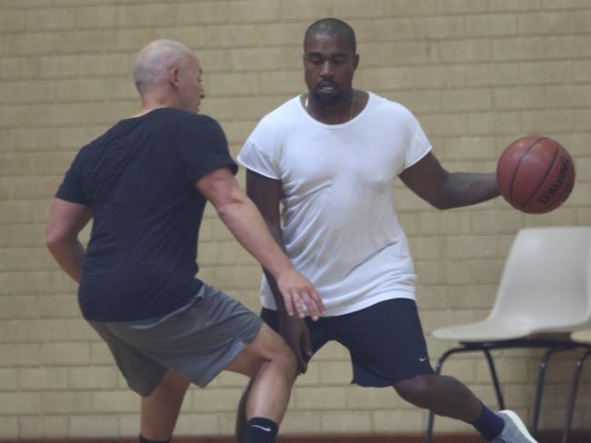 Sporty ... Kanye West played basketball with friends in Perth. Picture: INFphoto.com