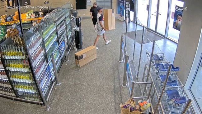 Bundoora Aldi computer theft CCTV