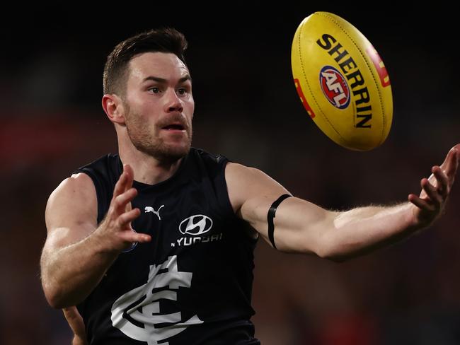 Key Blue knocks back rivals to stay at surging Carlton