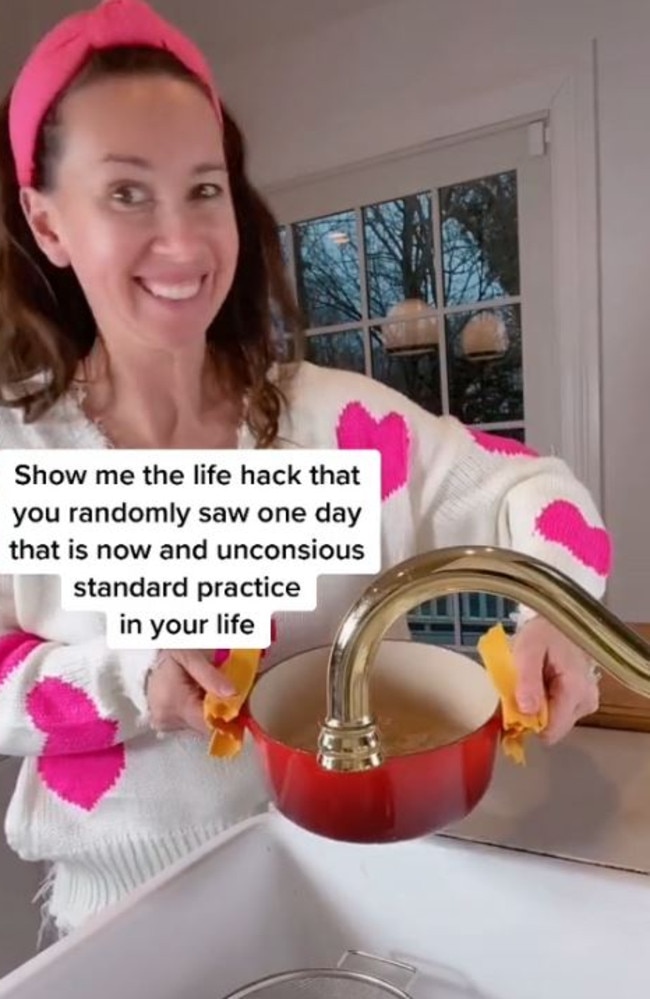 TikTok star Shannon Doherty has shared a video on the ‘right’ way to drain pasta. Picture: TikTok/athomewithshannon
