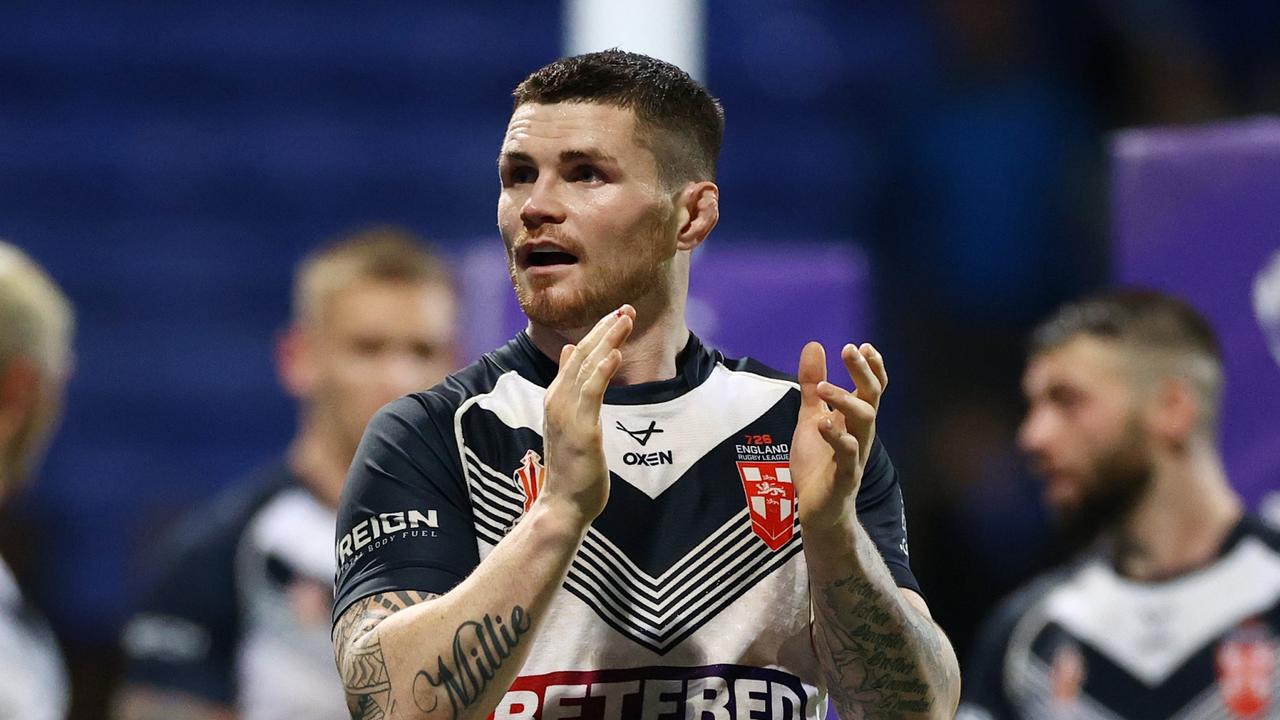 BOLTON, ENGLAND - OCTOBER 22: John Bateman of England applauds the fans following their side's victory in the Rugby League World Cup 2021 Pool A match between England and France at University of Bolton Stadium on October 22, 2022 in Bolton, England. (Photo by Michael Steele/Getty Images)