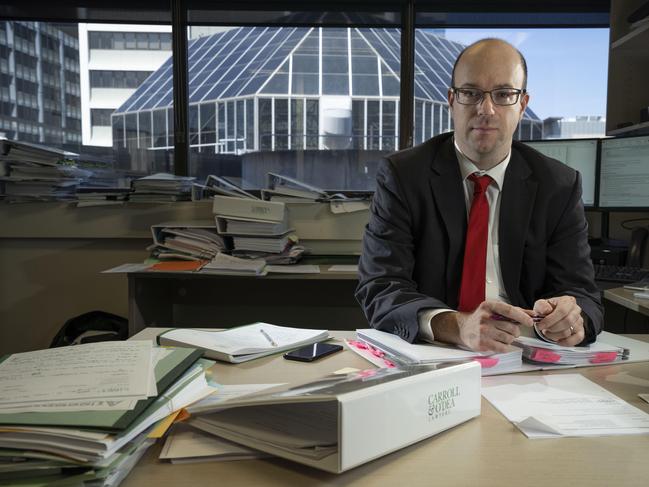 Ben Robertson, Special Counsel at Carroll and O'Dea Lawyers is investigating the methods used by the NSW Government cladding taskforce. Photographed 26th October 2018.  (AAP IMAGE/Matthew Vasilescu)