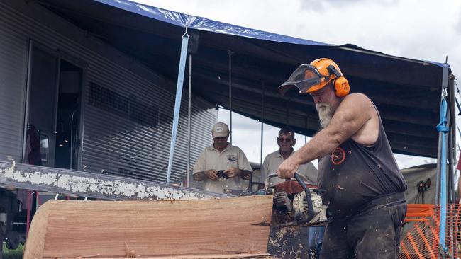 The woodchopping competition at the Luddenham Show. Picture: AAP/Matthew Vasilescu