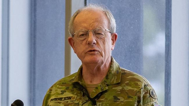 Paul Brereton speaks during a commissioning program graduation ceremony at Holsworthy Barracks, Sydney.