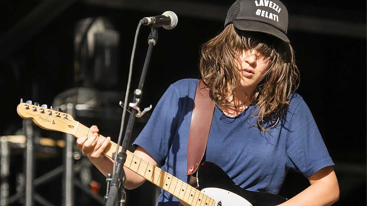 Lyrics – Courtney Barnett