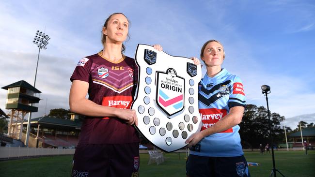 NSW and QLD will do battle in the inaugural women’s Origin fixture at North Sydney Oval. (AAP Image/David Moir)