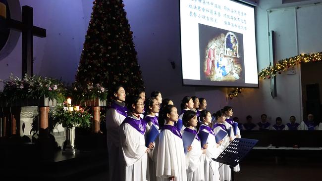 Carol services can help your health. Picture: iStock.