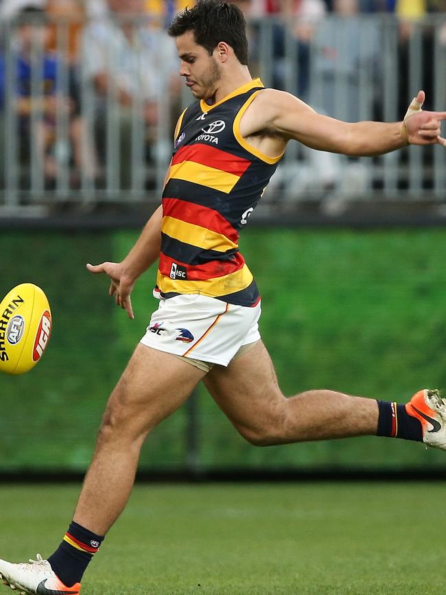 Darcy Fogarty illustrates the goalkicking technique that Essendon great Matthew Lloyd says is the best he has seen in a decade. Picture: Getty Images