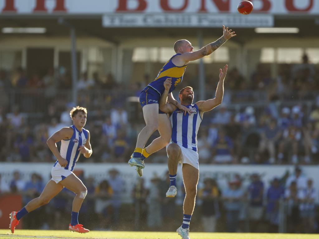 Bailey Williams and Jack Darling contest the ruck. Picture: Getty Images