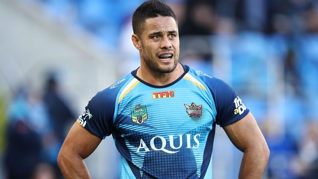 The Titans backed Jarryd Hayne in the battle with Neil Henry.