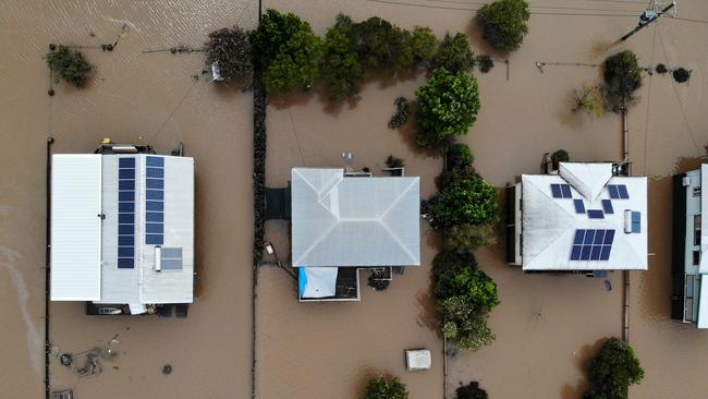 Within the space of 12 hours Lismore residents went from expecting a flood level of 11.5m to record breaking river rises. Picture: Toby Zerna