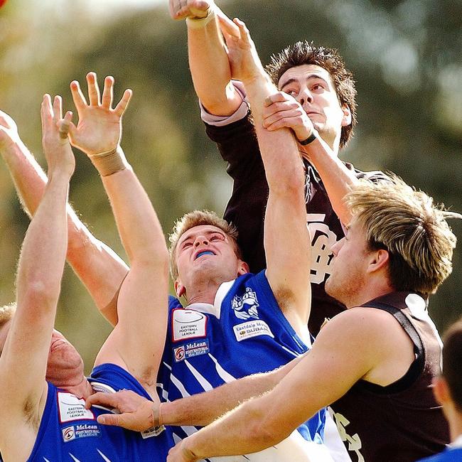 Rams and ‘Roos contest the footy. Picture: Supplied.