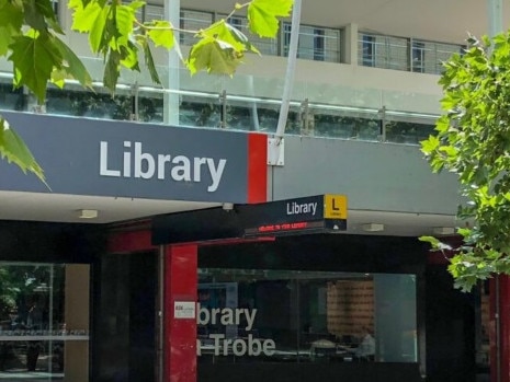 There are serious concerns for La Trobe University students facing academic, administrative and welfare challenges, after the tertiary institution withdrew funds from its student advocacy services.