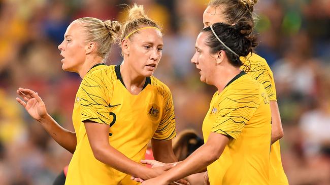 Lisa De Vanna (R) during her Matildas career.