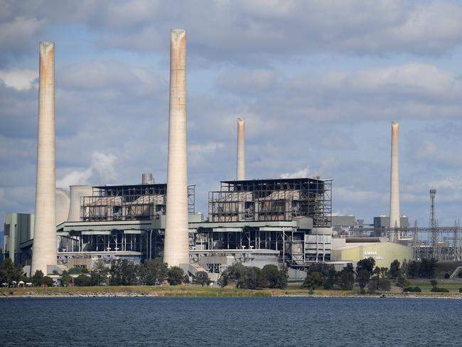 A general view of Liddell power station in Muswellbrook, in the NSW Hunter Valley region, on Sunday, April 22, 2018. Hong Kong based company Alinta Energy has made a $250m offer to AGL to buy the ageing power plant. (AAP Image/Dan Himbrechts) NO ARCHIVING