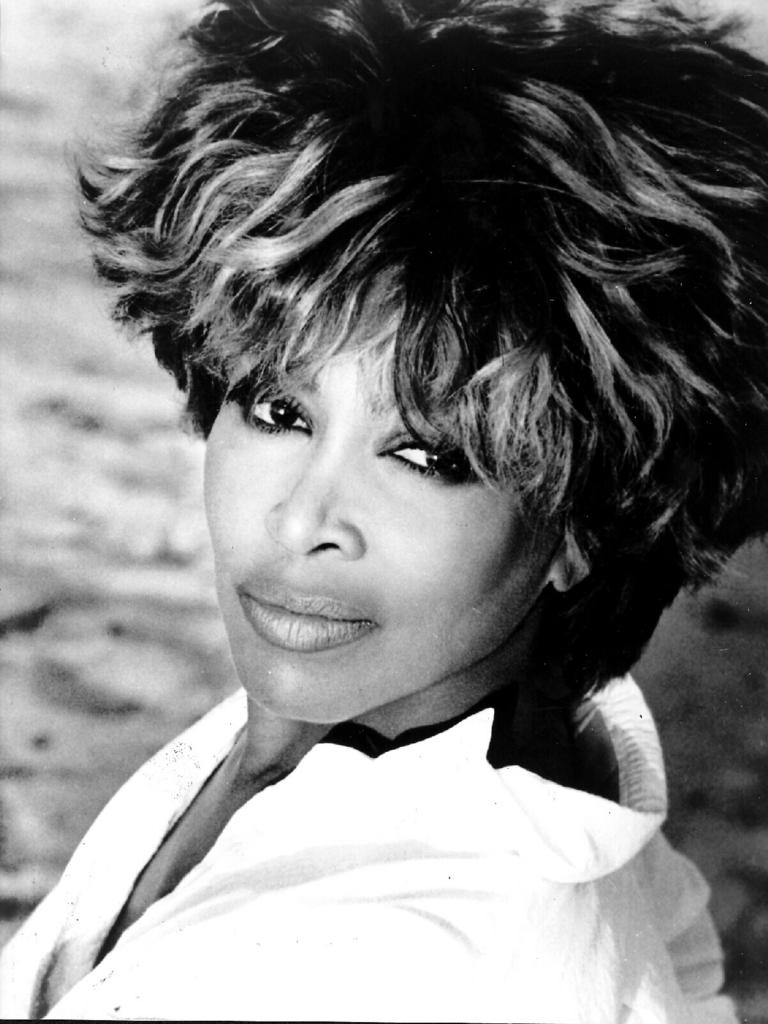 Tina Turner showing new nose, reconstructed in early 1980s.