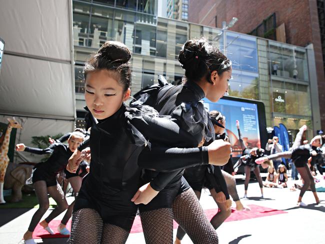 School children entertain the crowd at Snap Sydney's promotional event at Martin Place. Picture: Adam Yip