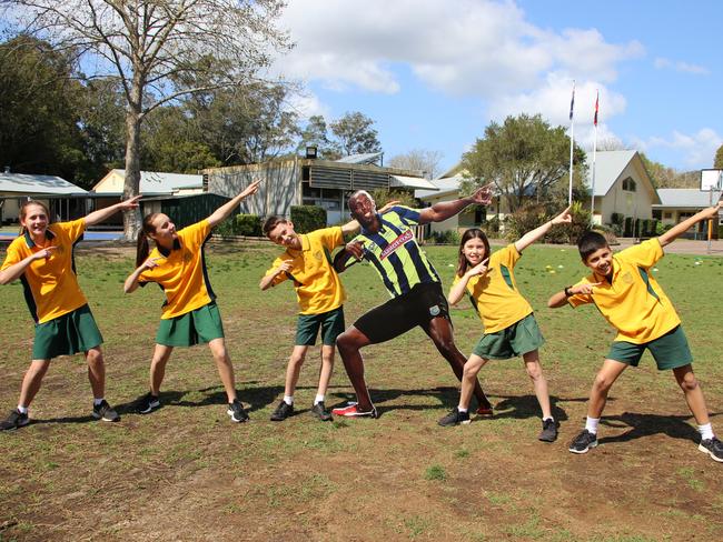 Shenae Donaldson, Ayrlia Purins, Oliver Andrews-Bohringer, Mia Shepherd and Ben Stewart have the 'Bolt' effect at Lisarow Public School.