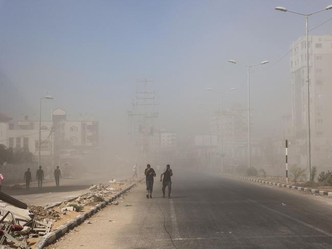 Israel kept up its air strikes on Gaza on July 17 after Prime Minister Benjamin Netanyahu vowed to ramp up the pressure on Hamas as hopes fade for a US-announced ceasefire plan. Picture: AFP