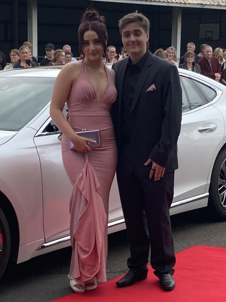 Victory College Formal 2022 – Caitlin Prior and Joseph Hardy