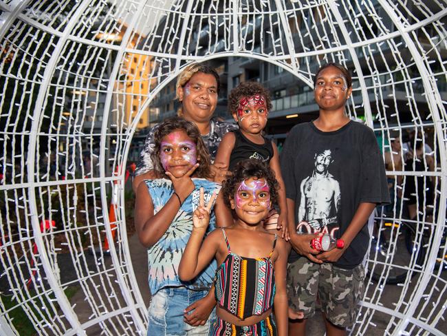 DARWIN, AUSTRALIA Sunday, 31 December, 2023:DARWIN NEW YEARS EVE 2023 Bronwyn Herbert, Trisharna Joshua, Camileea Joshua, Queenilea Roberts, Ronald Roberts pose for a photo at Darwin Waterfront. Picture: Pema Tamang Pakhrin
