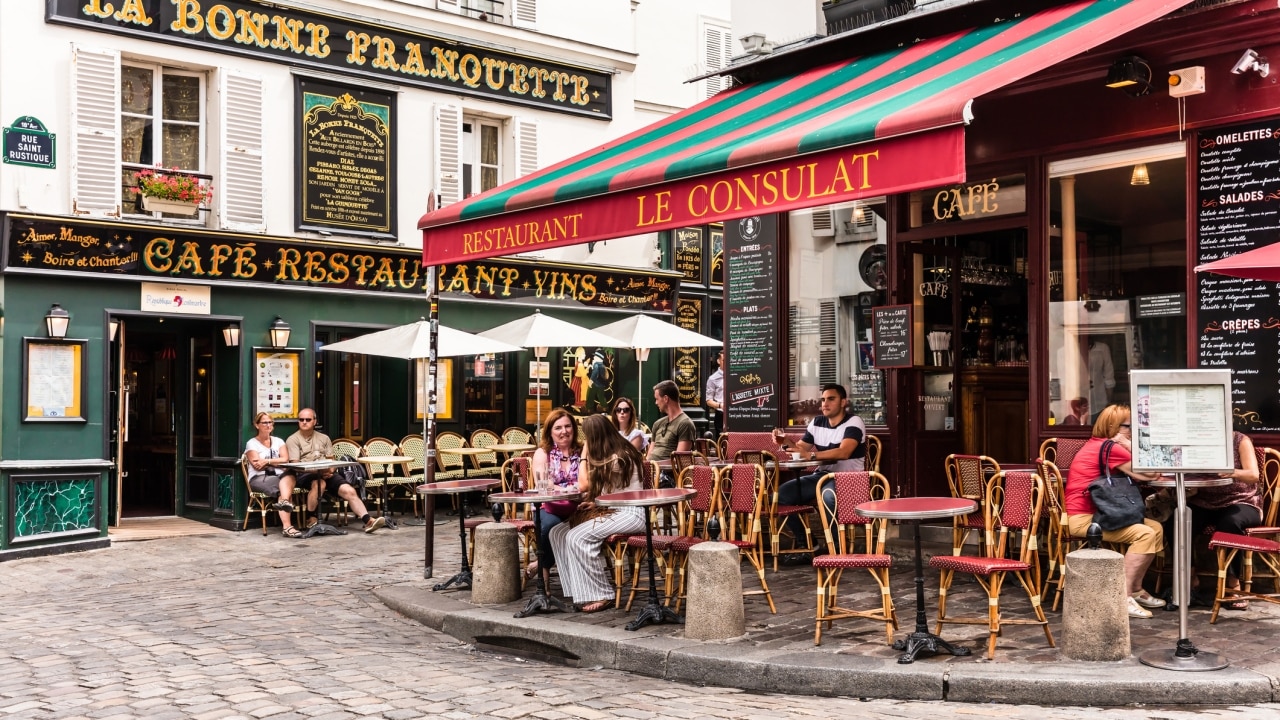 French etiquette guide so you can act like a local in France | escape ...