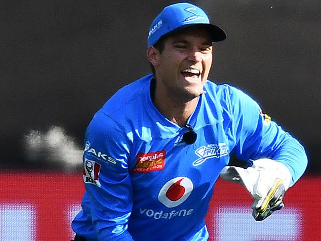 ADELAIDE, AUSTRALIA - JANUARY 08: Alex Carey of the Strikers celebrates after catching the wicket of  Ben Dwarshuis of the Sixers during the Big Bash League match between the Adelaide Strikers and the Sydney Sixers at the Adelaide Oval on January 08, 2020 in Adelaide, Australia. (Photo by Mark Brake/Getty Images)