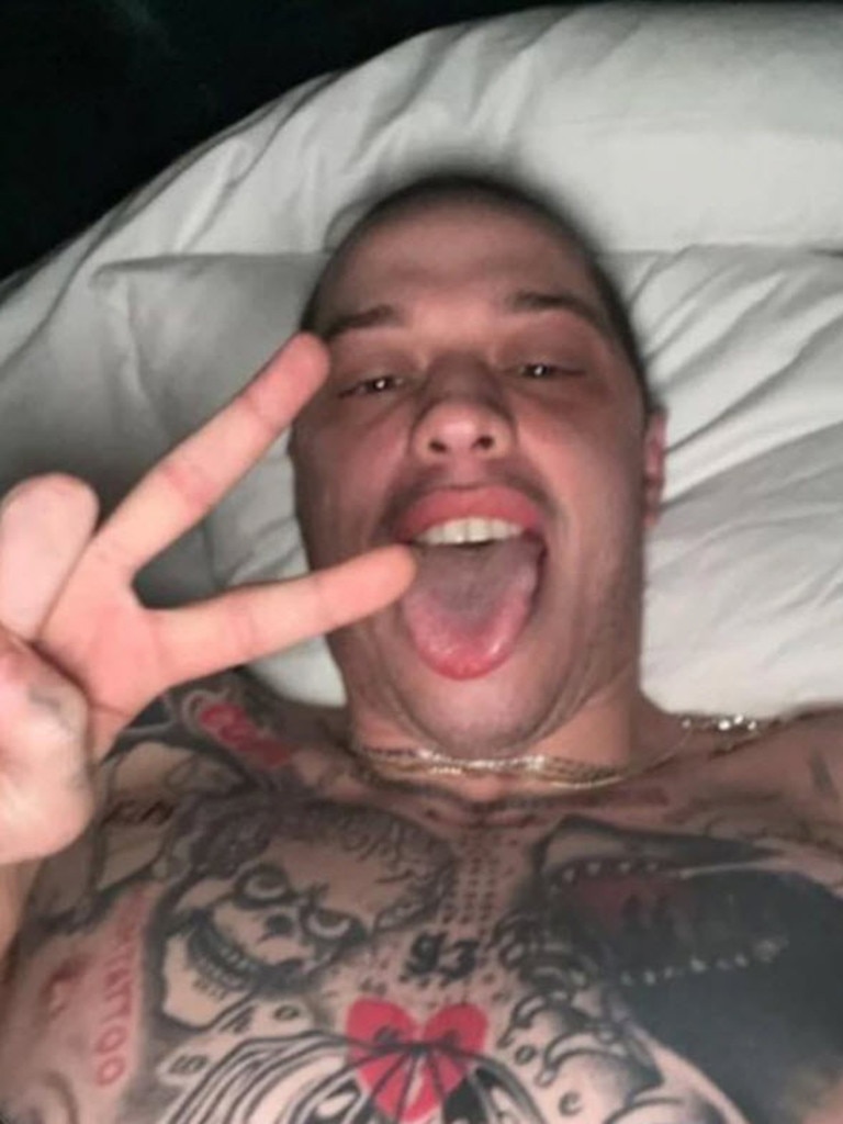 Pete Davidson sent Kanye a selfie from bed.