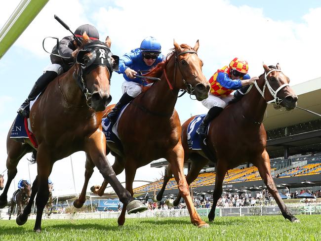 SYDNEY, AUSTRALIA - FEBRUARY 01: (L) Regan Bayliss riding The Playwright win Race 4 Widden Stakes during Sydney Racing at Rosehill Gardens on February 01, 2025 in Sydney, Australia. (Photo by Jeremy Ng/Getty Images) *** BESTPIX ***