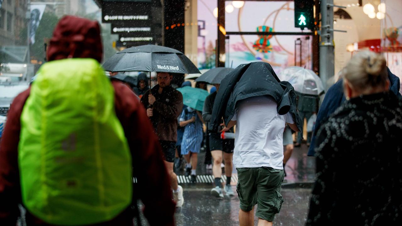 Heavy rain fell on the CBD about 3pm on Monday. Picture: NewsWire / Nikki Short