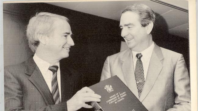 Tony Fitzgerald QC with premier Mike Ahern handing down the report of the Commission of Inquiry.