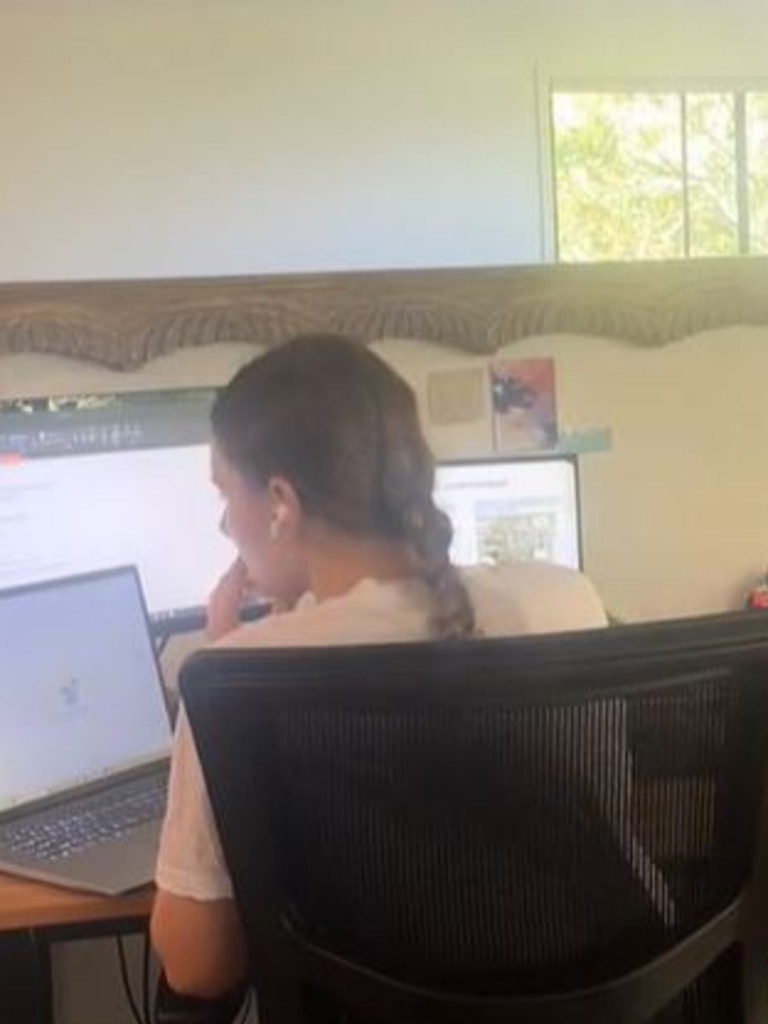 She's super focused on work. Picture: TikTok/OrganiseMyMoney