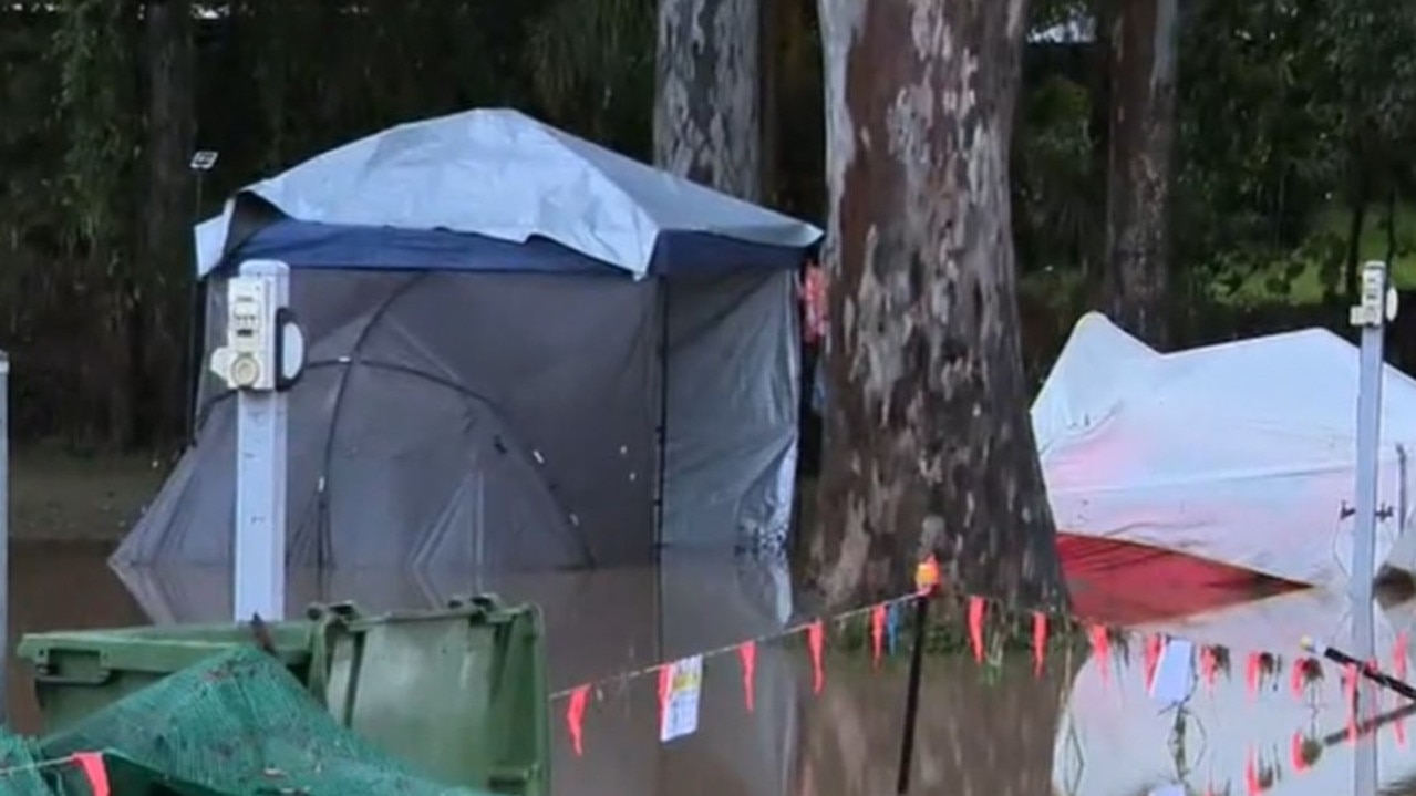 QLD, NSW rocked by wild weather: 250mm of rain, flash floods ...