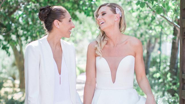 Mercury star Diana Taurasi weds ex-teammate Penny Taylor